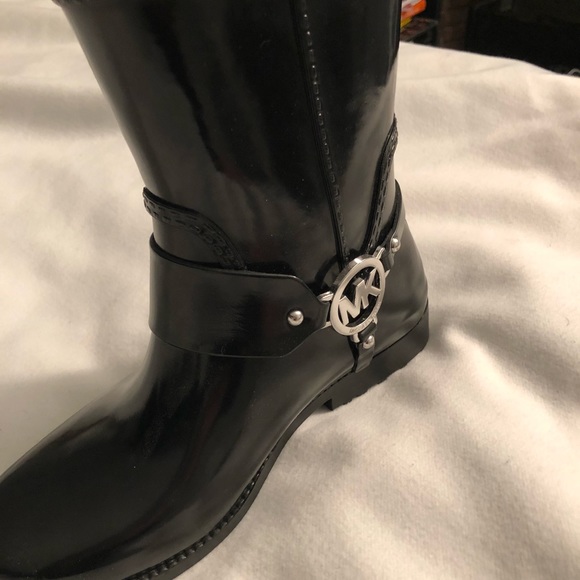 Michael Kors Rain Boots - Picture 2 of 3